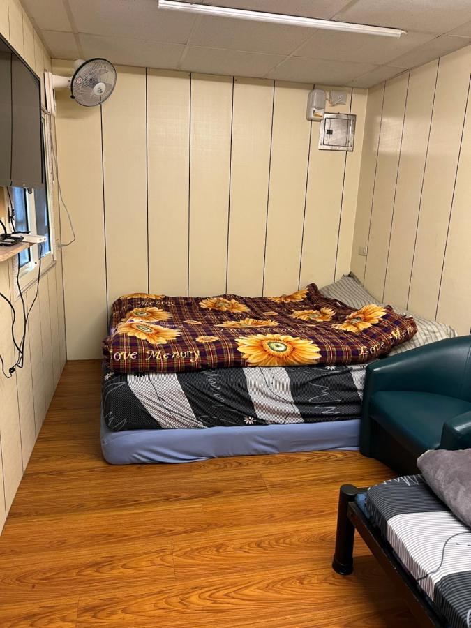 Komei Container Homestay Qingshui Exterior foto